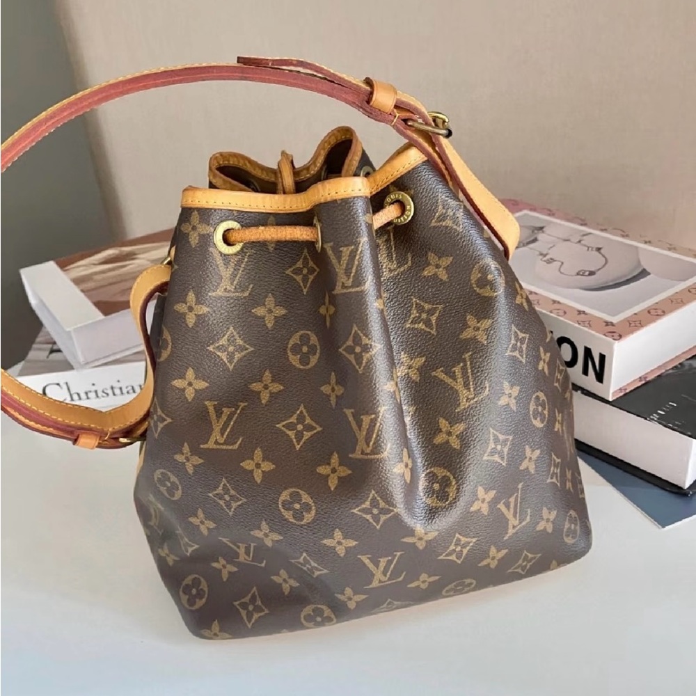 Authentic Louis Vuitton Brown Monogram Noe Bag